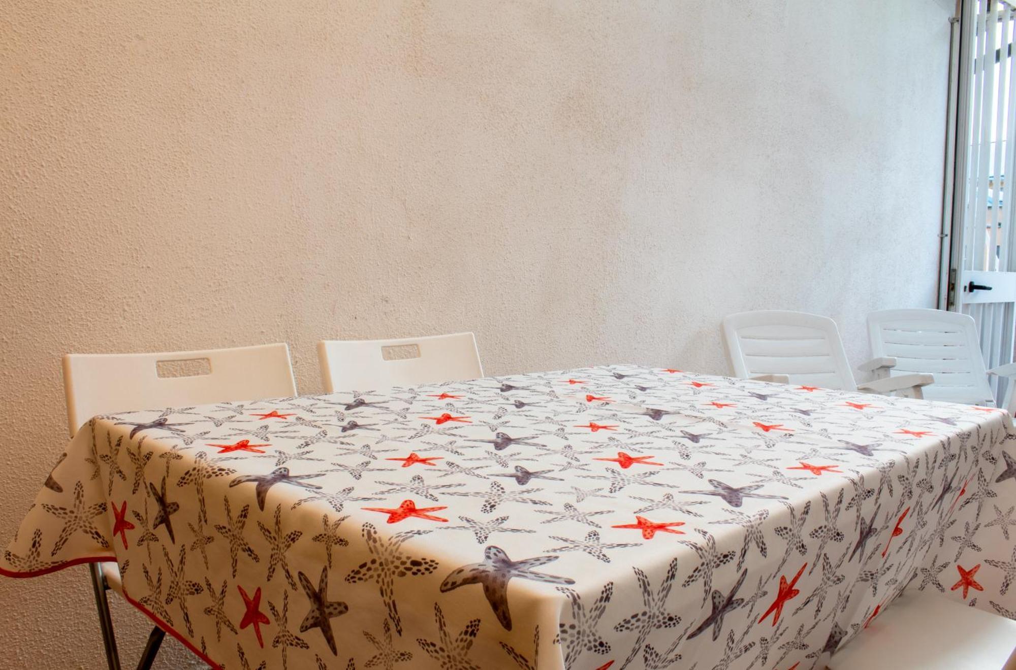 100 Metri Dal Mare Relax A Due Passi Dal Centro Apartment Finale Ligure Exterior photo